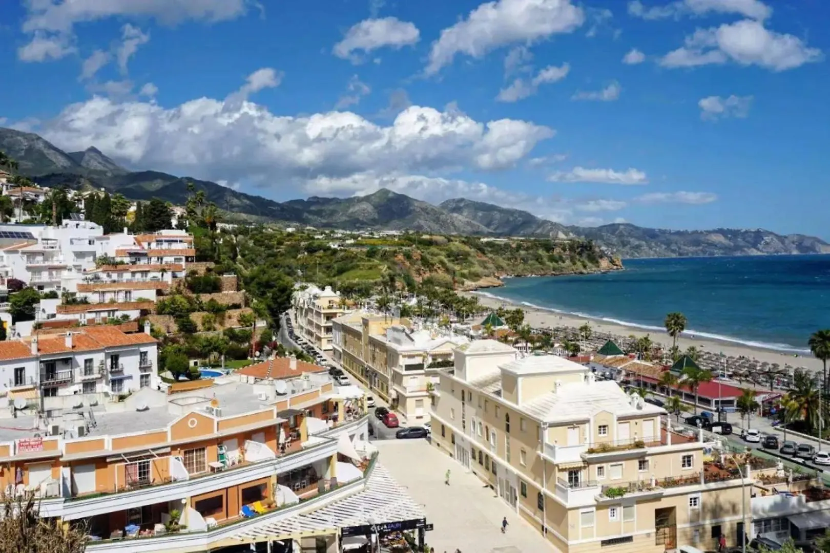 ApartamentosLatin Burriana Playa Nerja